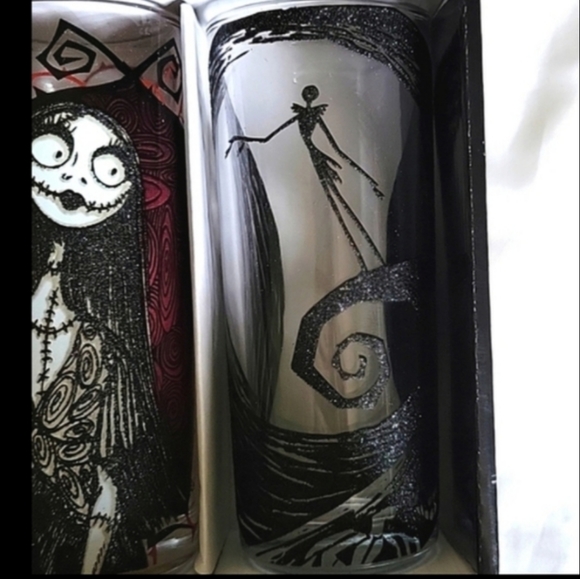 Disney Nightmare Before Christmas Glassware Set of 4 - Picture 6 of 11